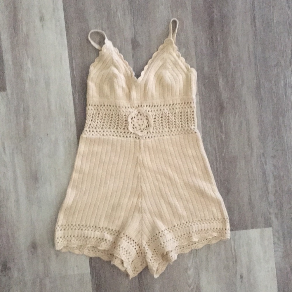 Bebe. Crochet romper
